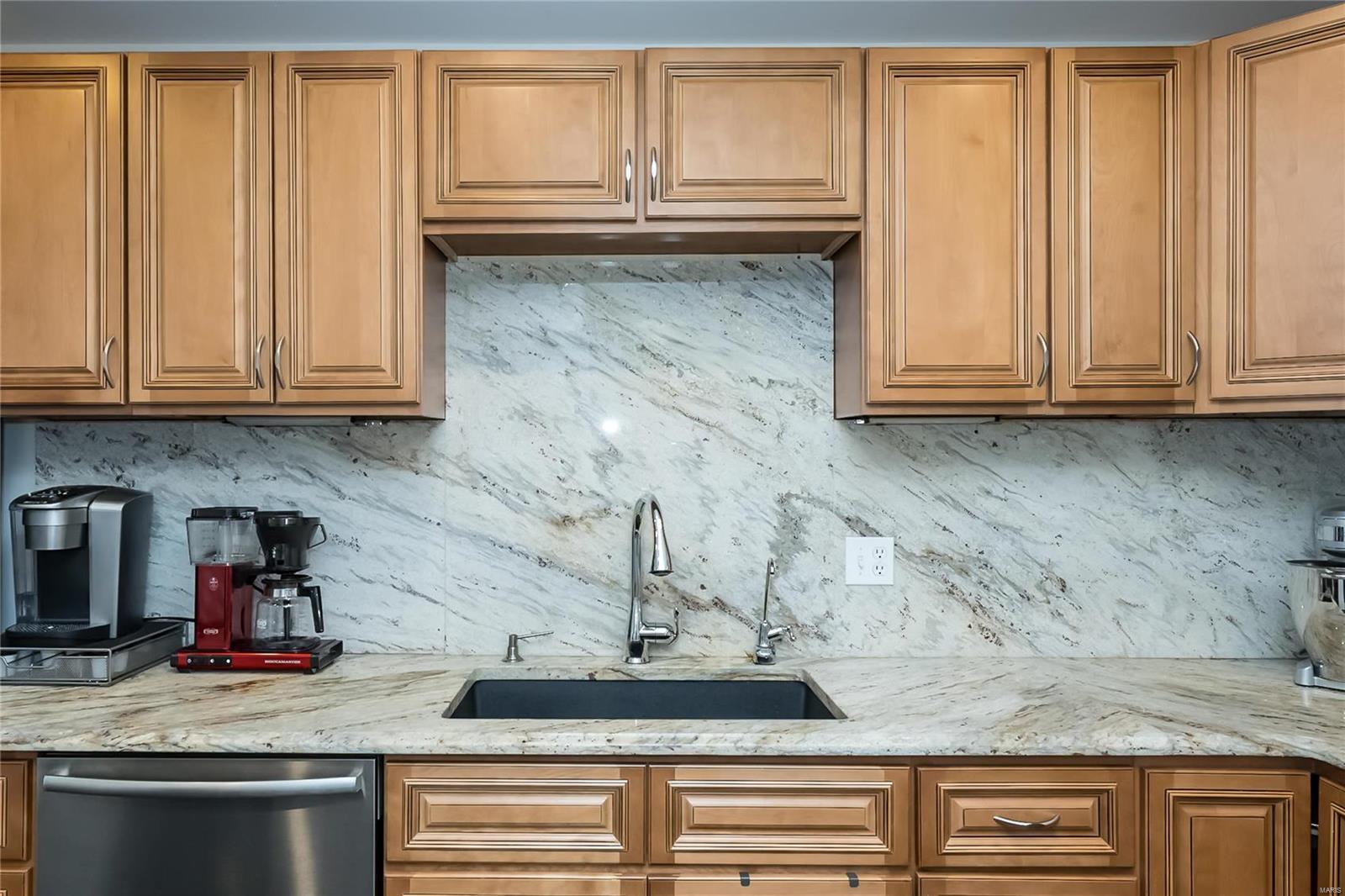 585 Coeur De Royale Drive Unit: 304