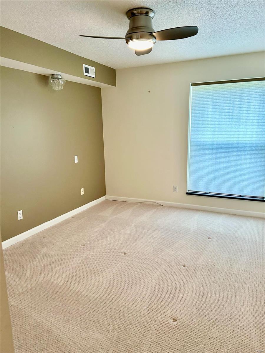 585 Coeur De Royale Drive Unit: 304