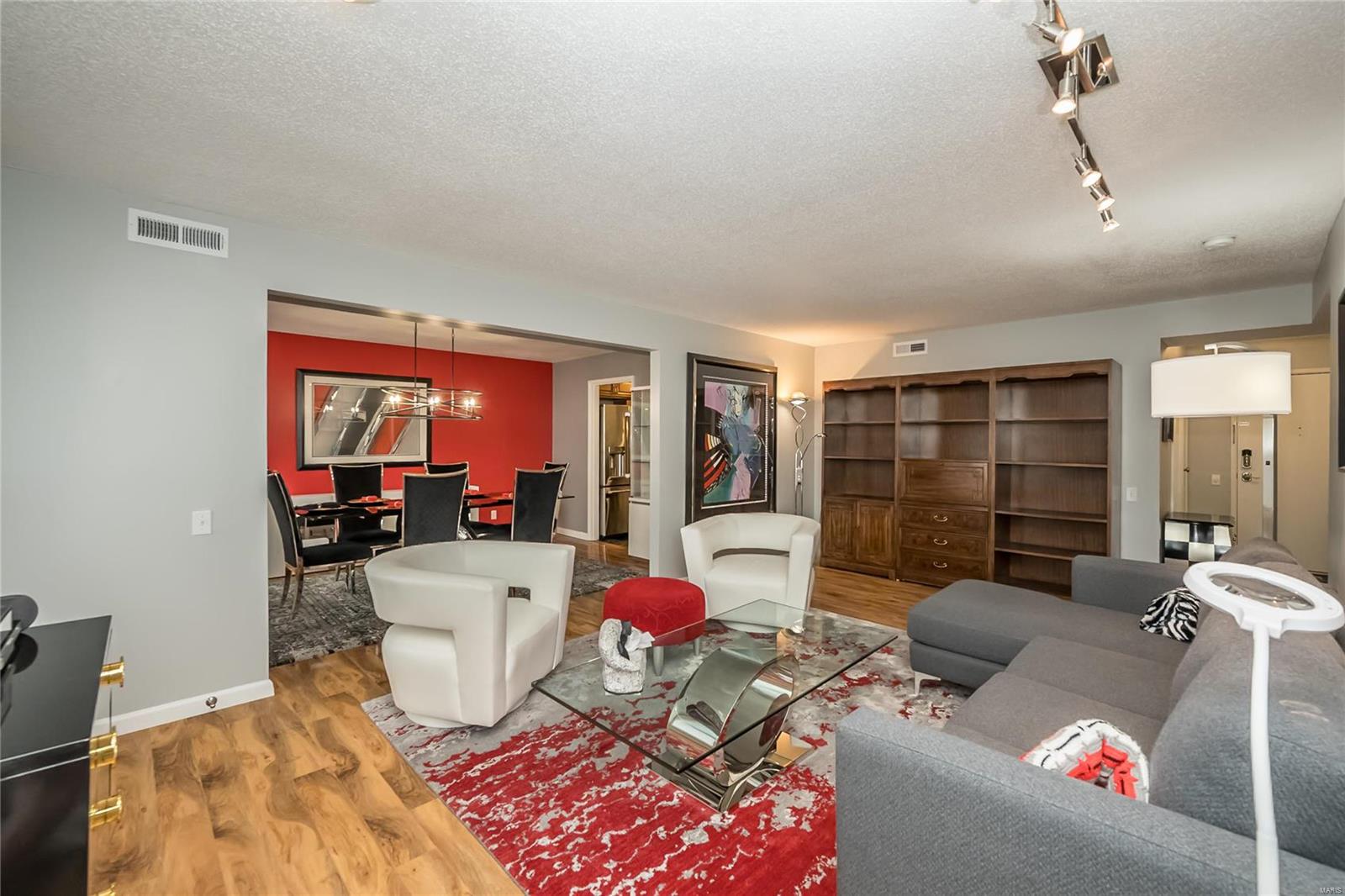585 Coeur De Royale Drive Unit: 304