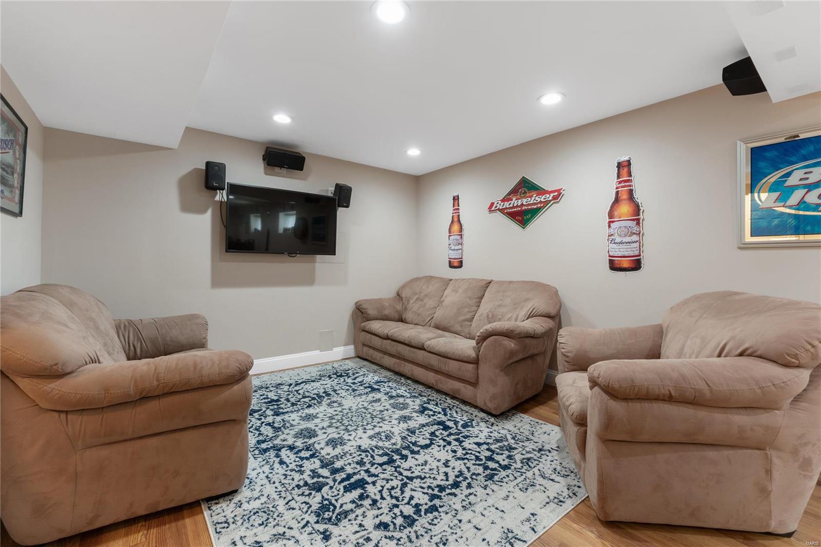 1605 Ivy Chase Lane
