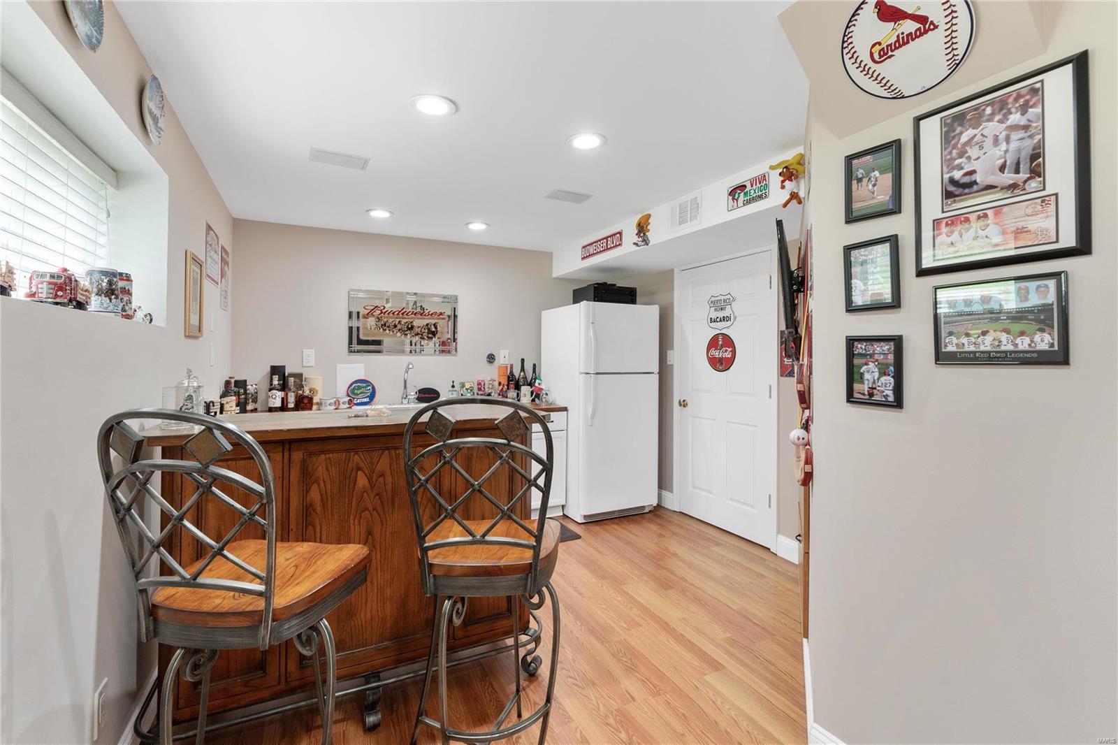 1605 Ivy Chase Lane