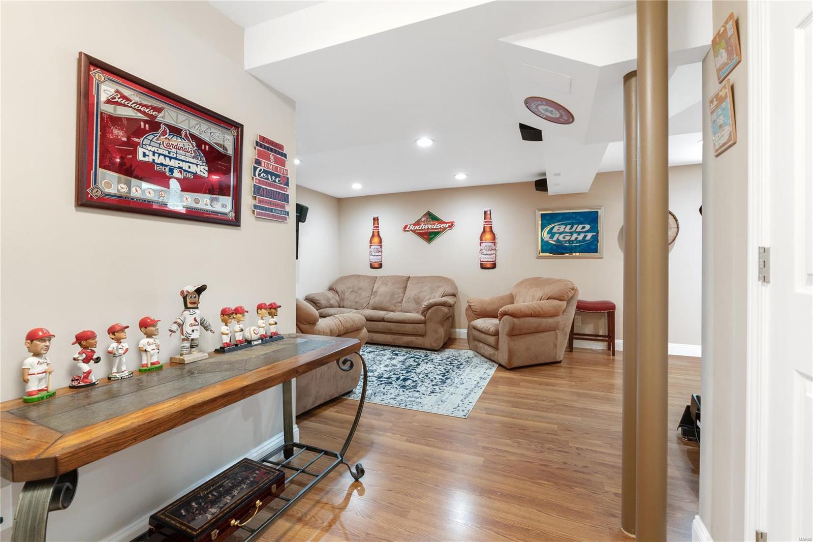 1605 Ivy Chase Lane