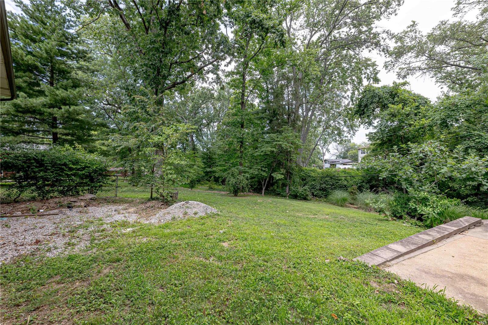 1122 Olivaire Lane
