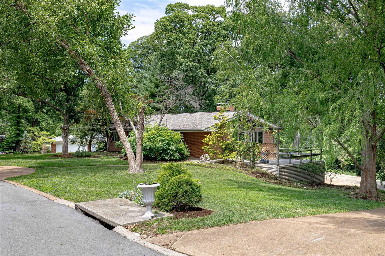 1122 Olivaire Lane