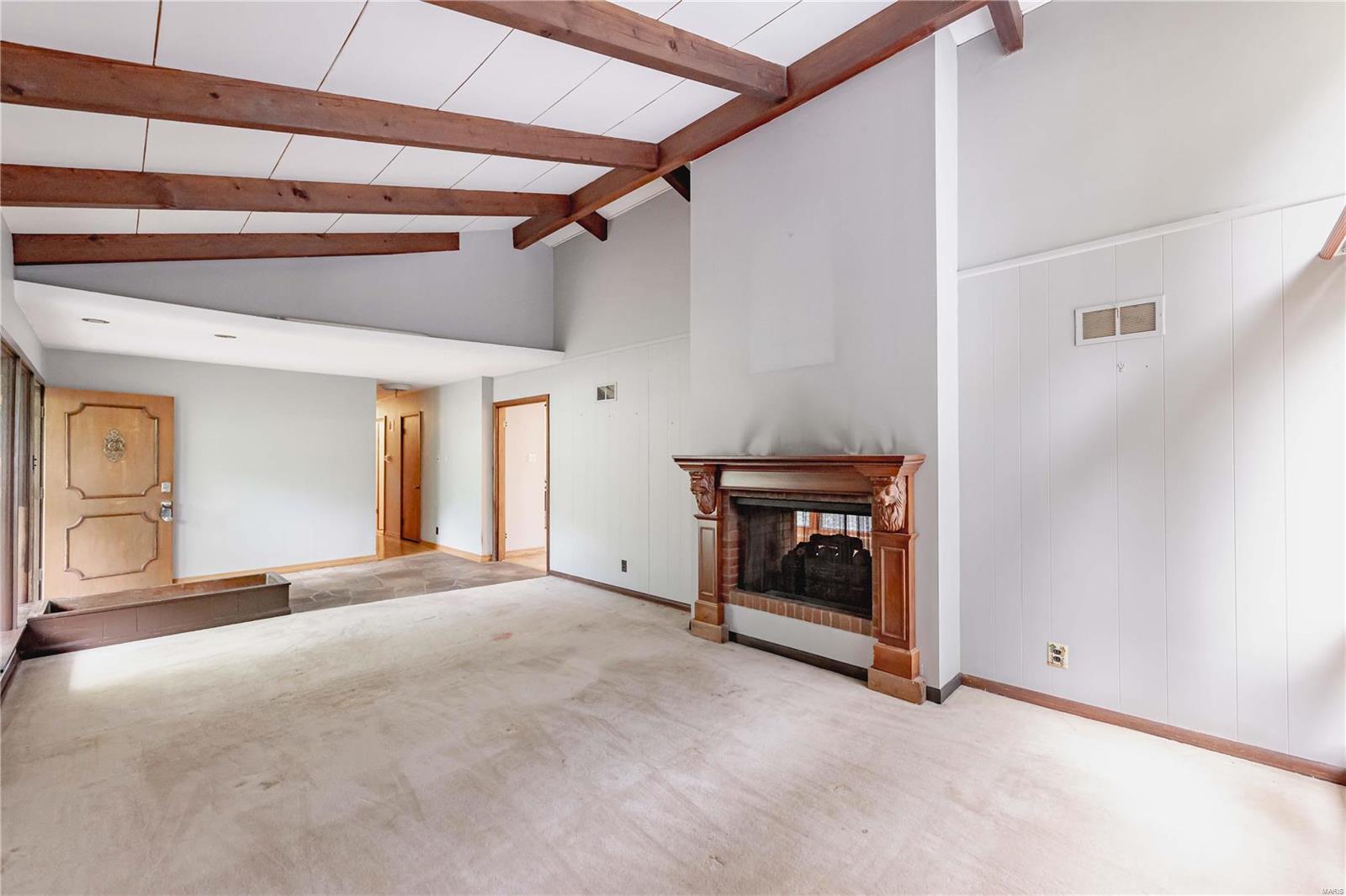 1122 Olivaire Lane