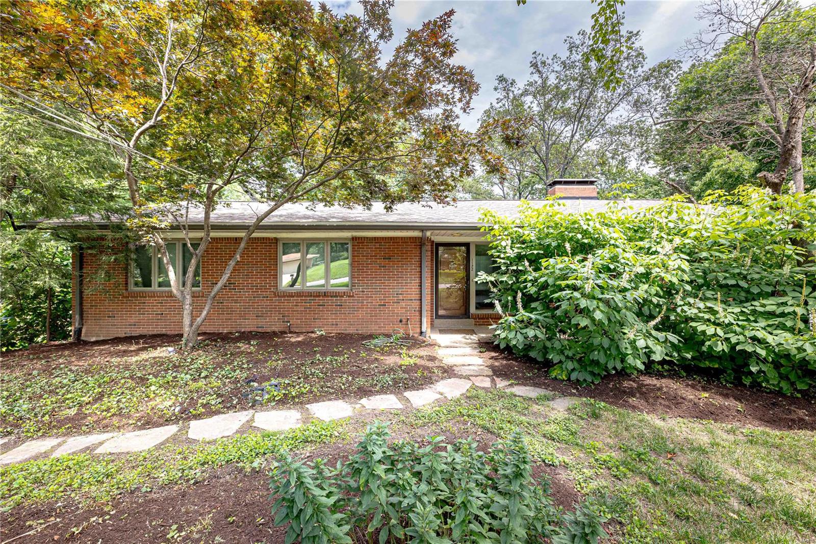 1122 Olivaire Lane