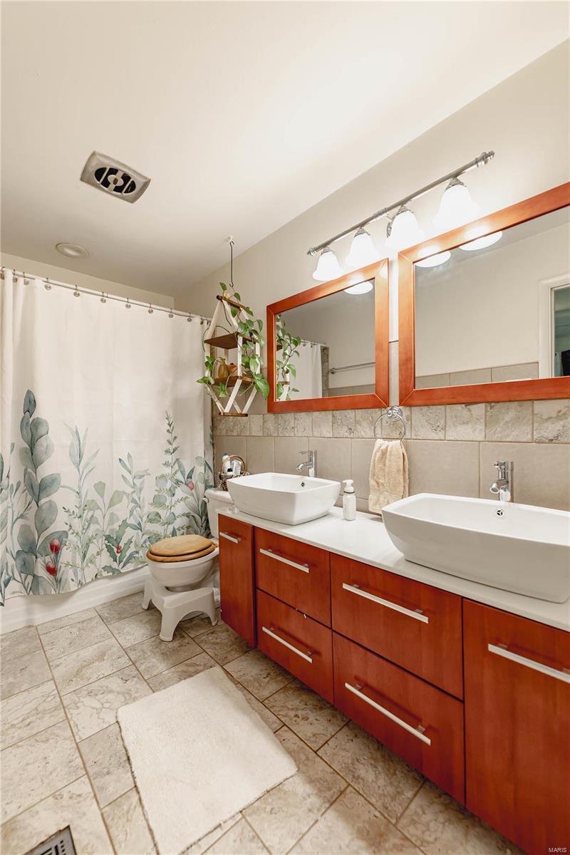 1027 Accent Drive