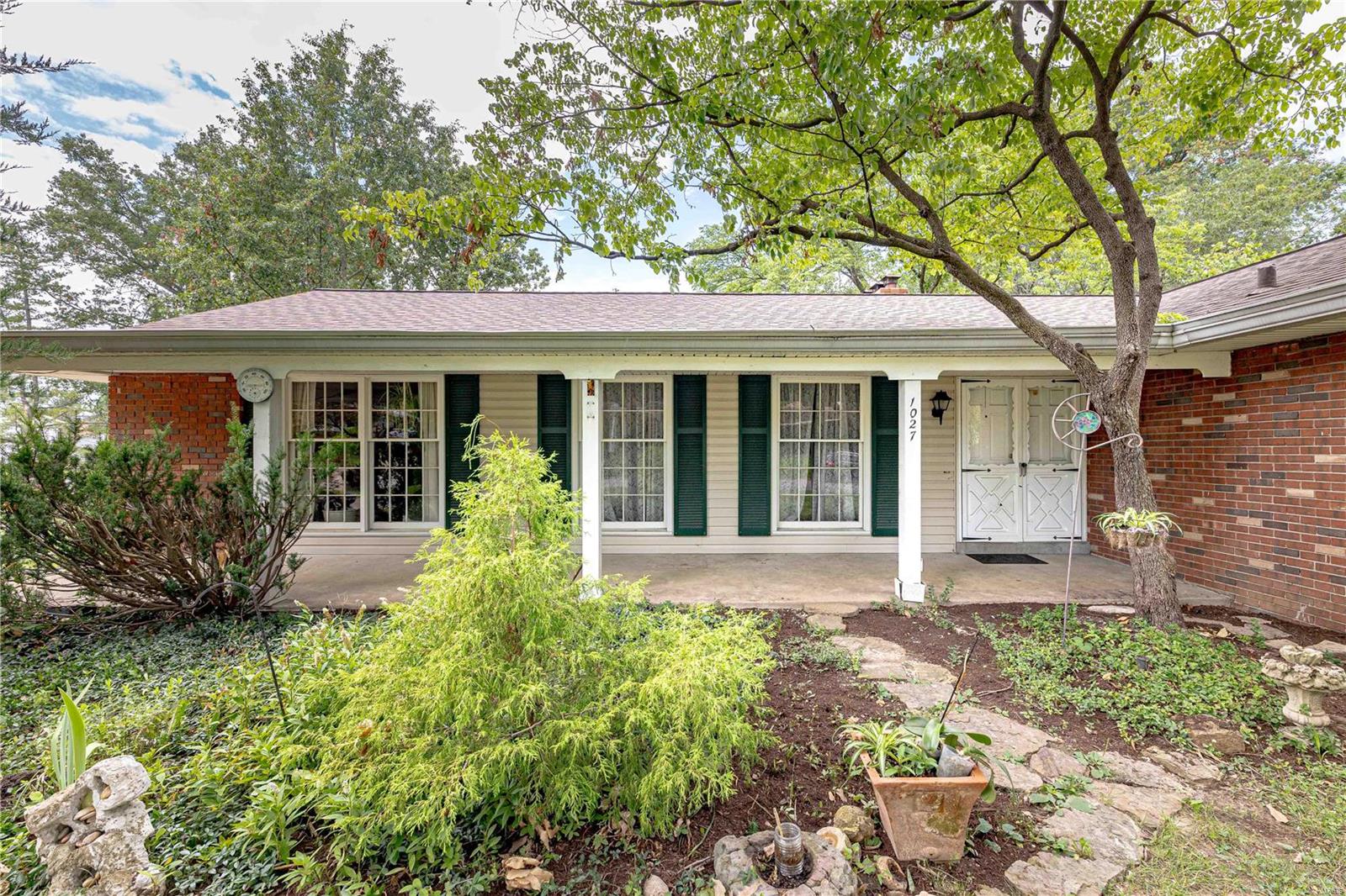 1027 Accent Drive