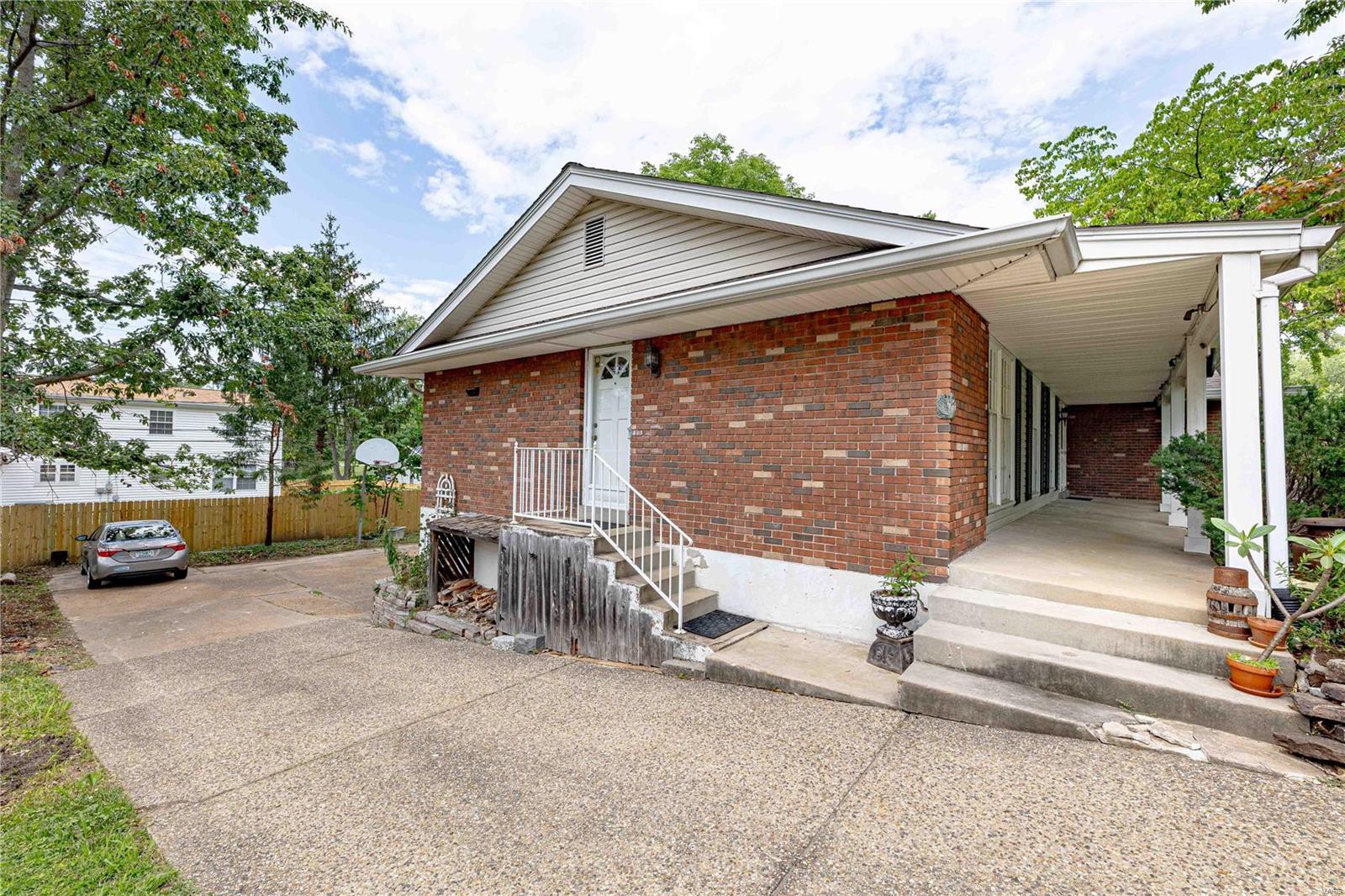 1027 Accent Drive