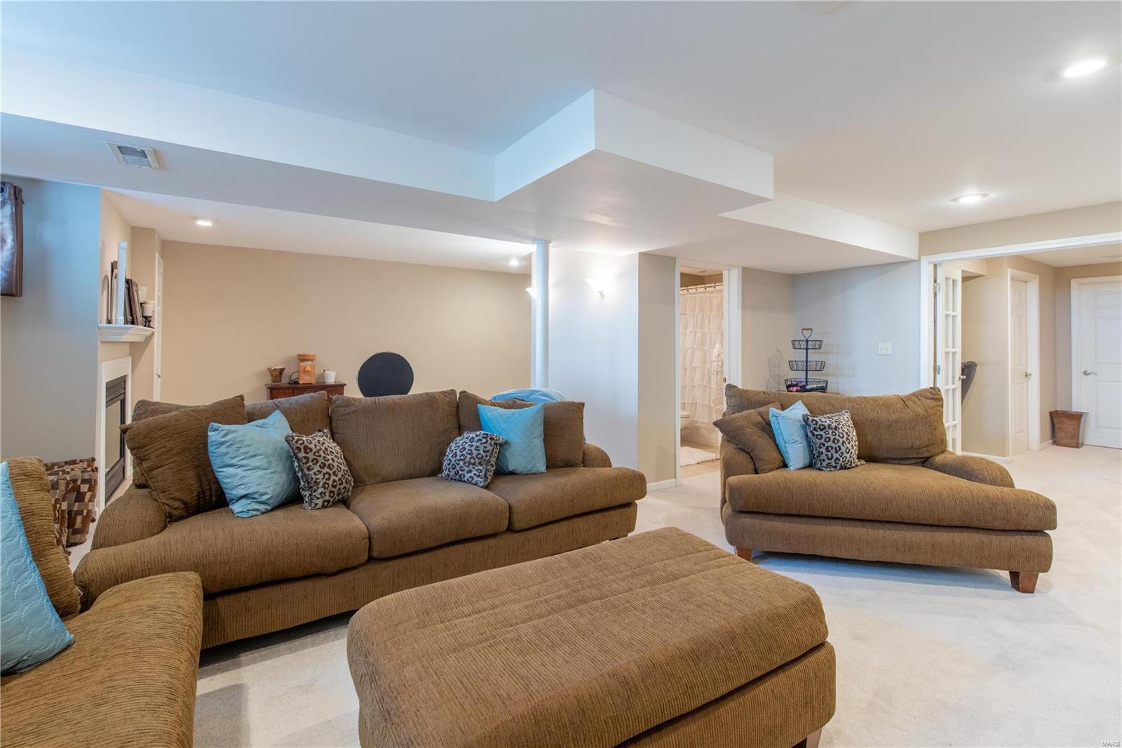 3009 Summerfield Manor Drive