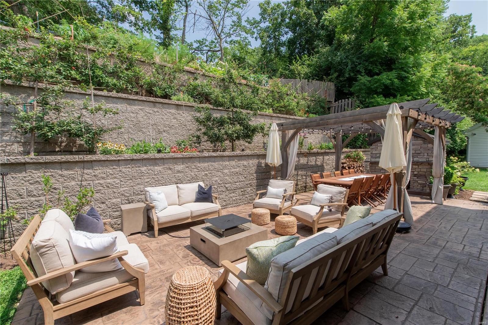 3009 Summerfield Manor Drive