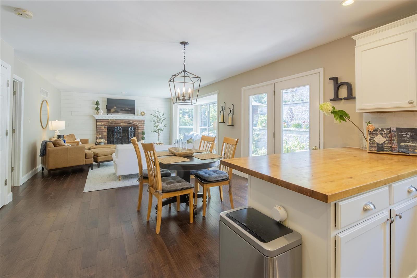 3009 Summerfield Manor Drive