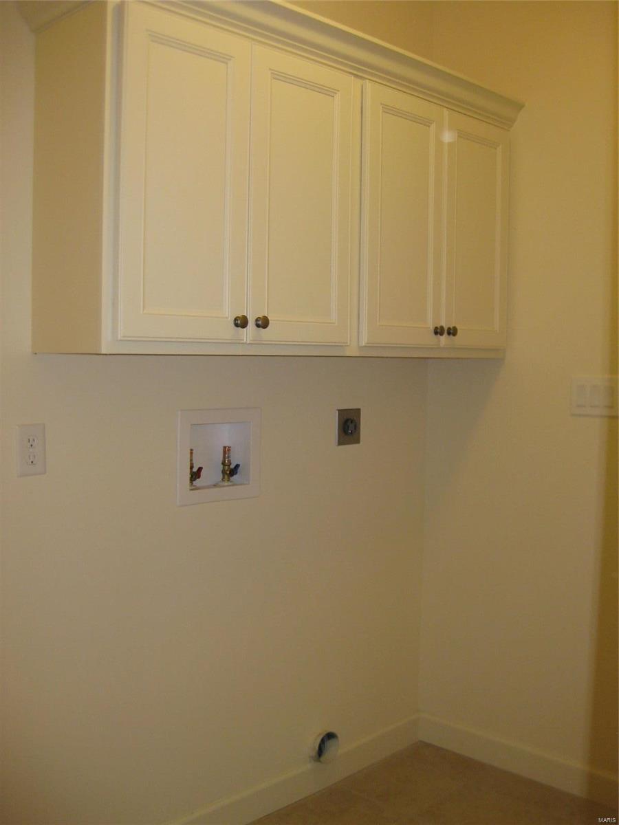 6180 Mackenzie Valley Court