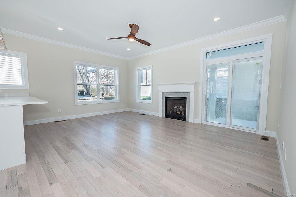 10433 Arthur Place