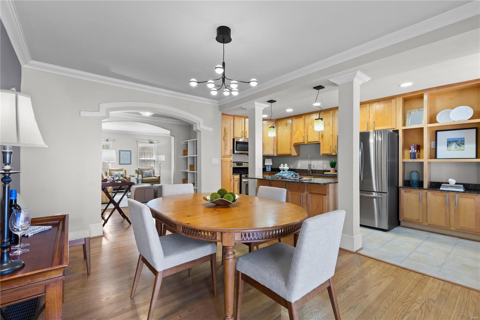 7515 Parkdale Avenue Unit: 1E