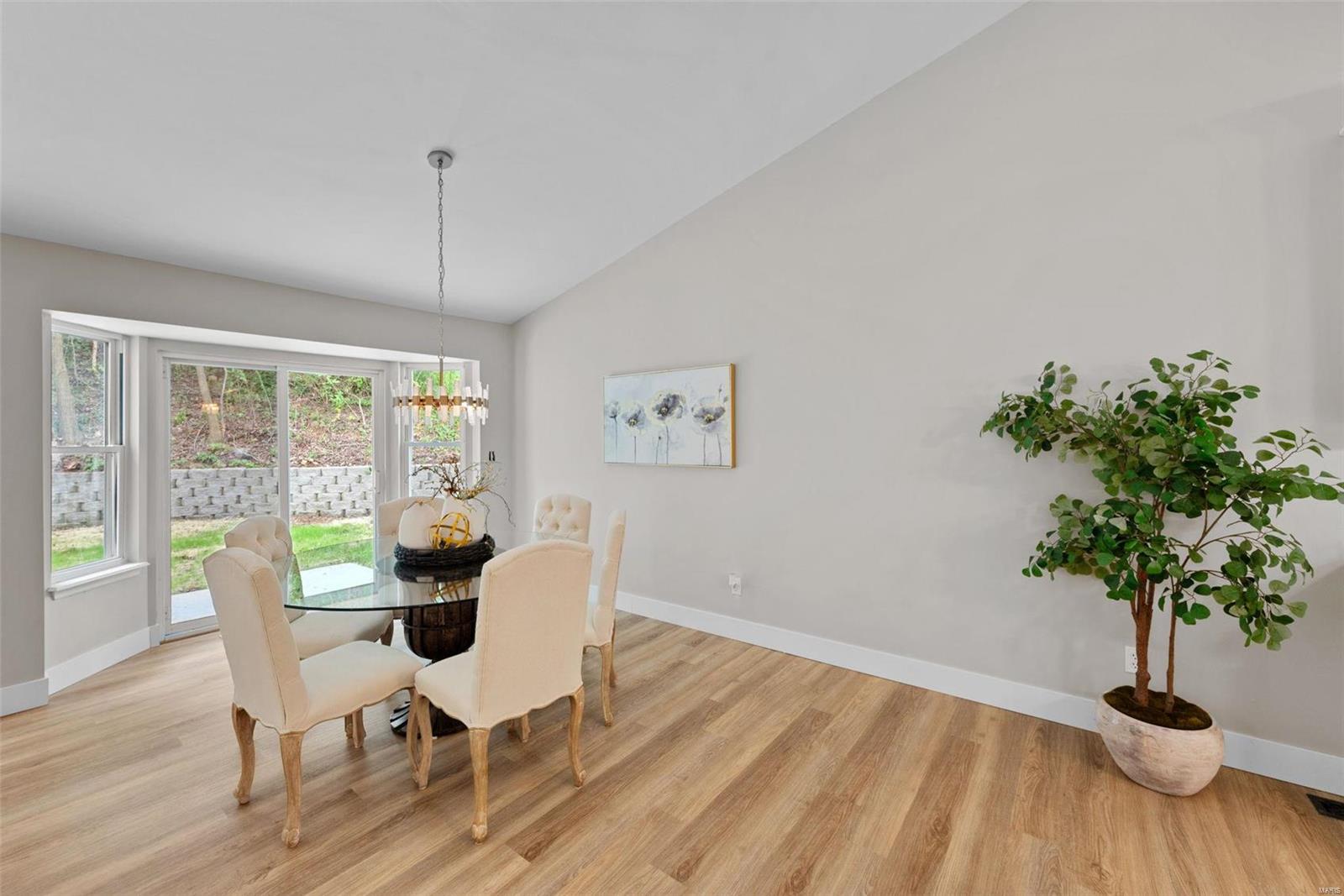 29 Civic Park Court
