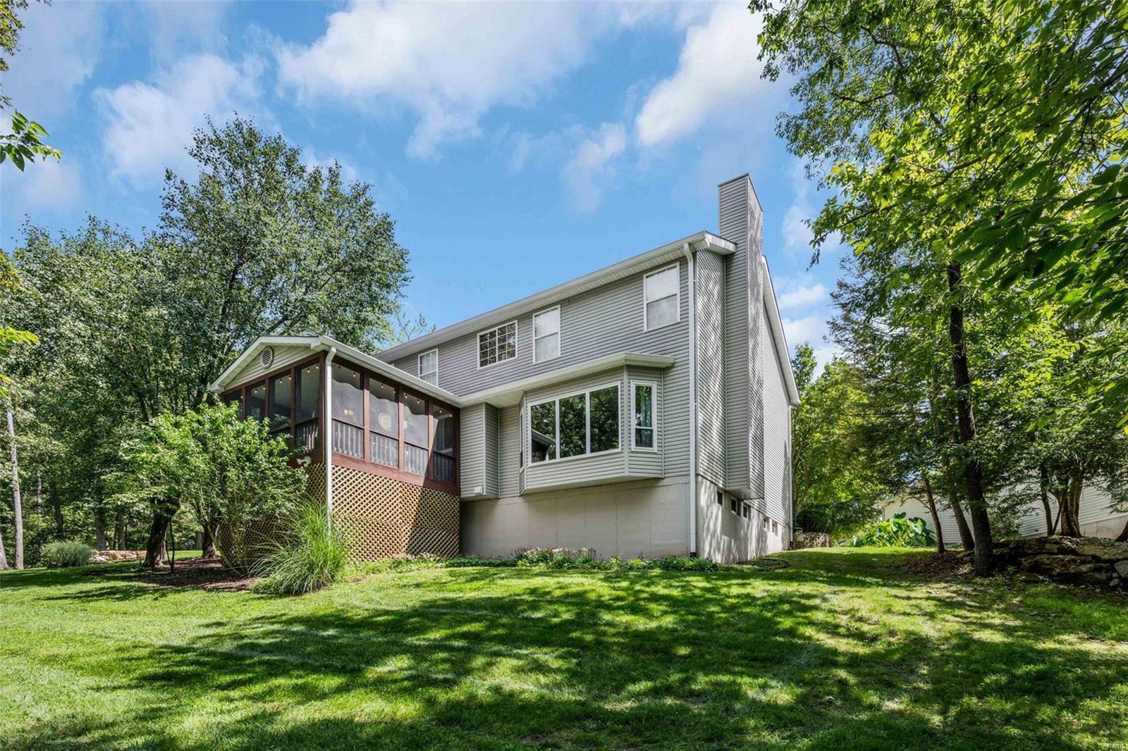 1104 New Ballwin Oaks Drive