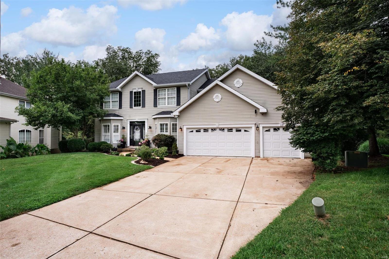 1104 New Ballwin Oaks Drive