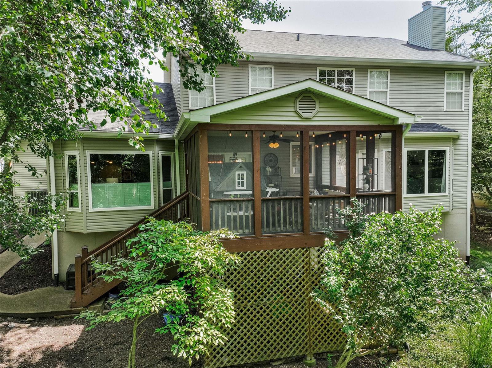 1104 New Ballwin Oaks Drive