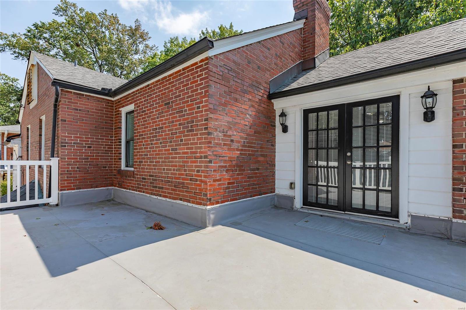 8021 Seminole Drive