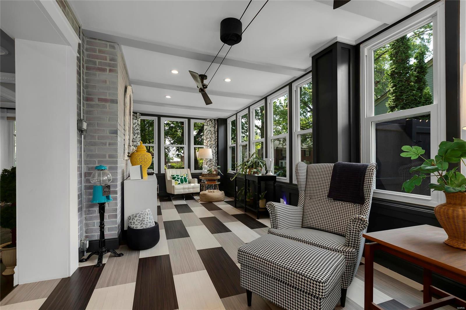 8021 Seminole Drive
