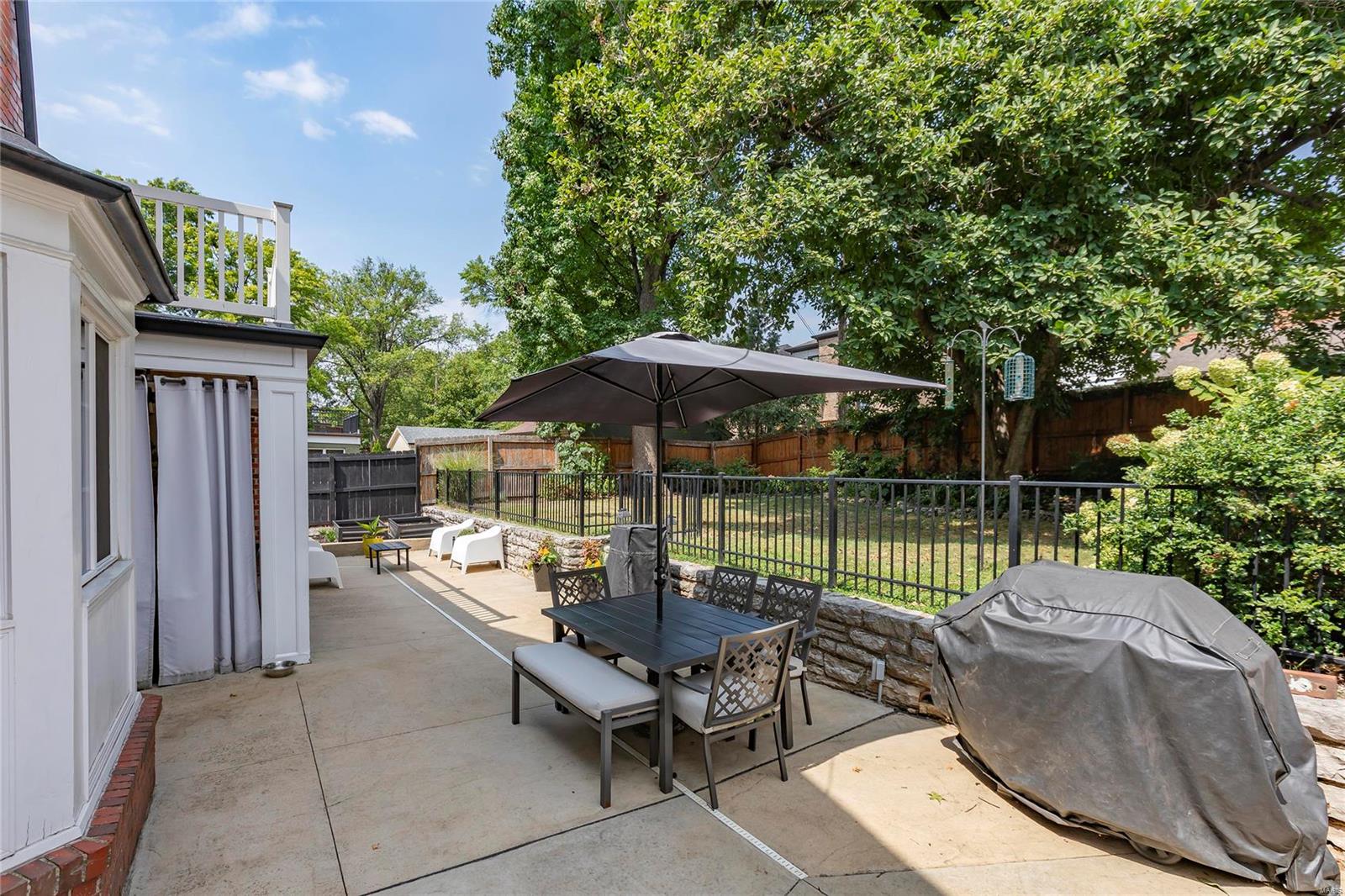 8021 Seminole Drive