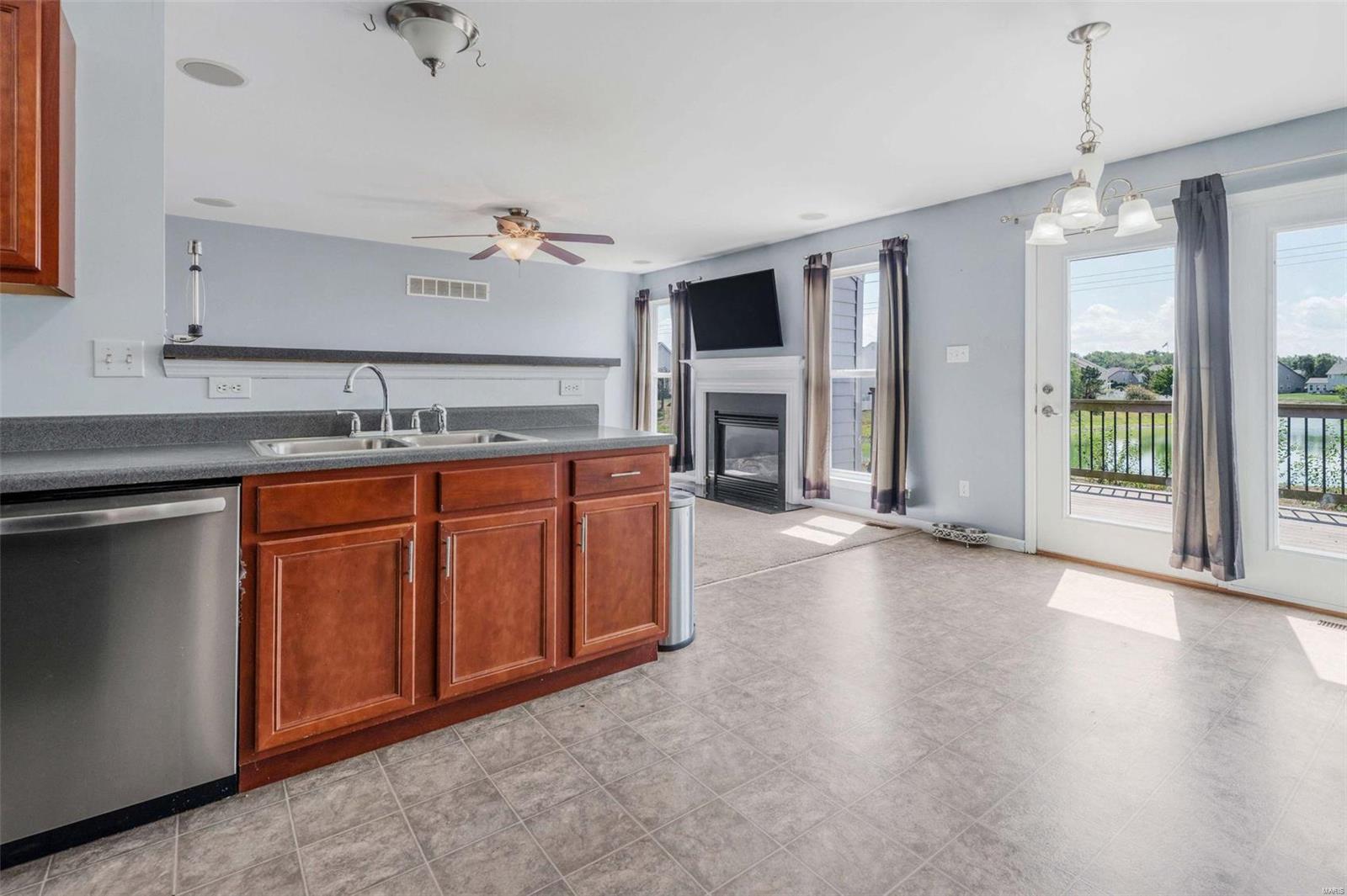 3164 Stowe Landing
