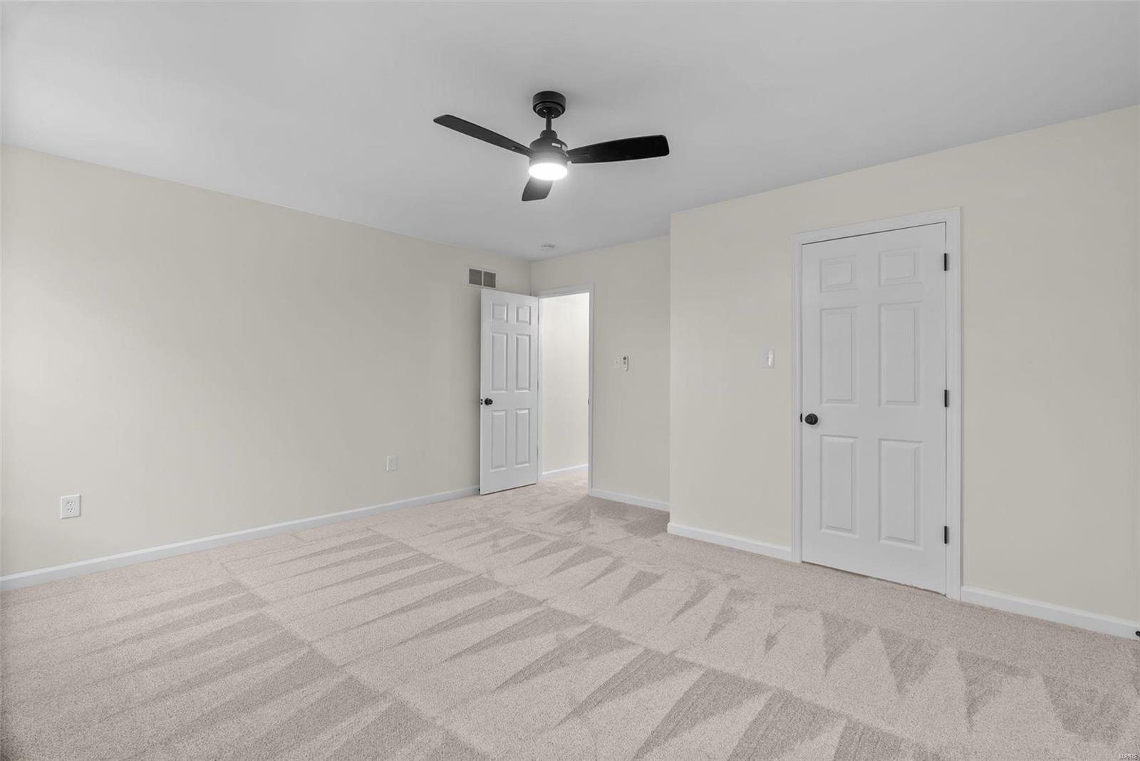 7322 Macleod Lane