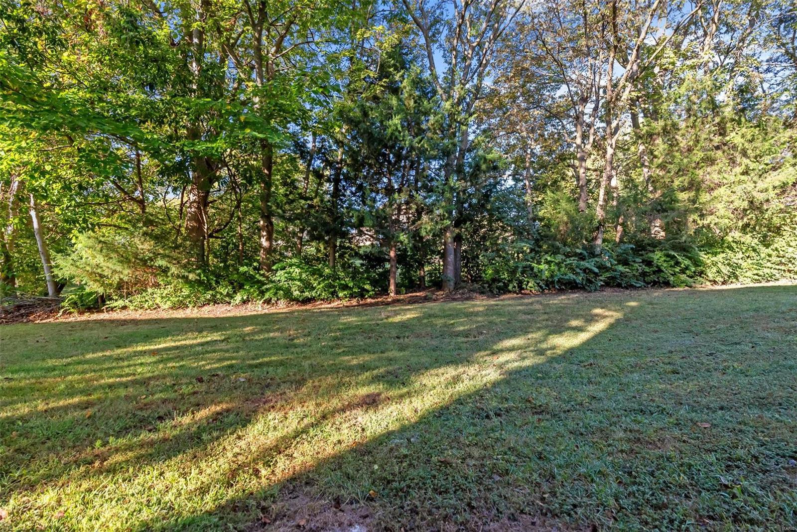 7322 Macleod Lane