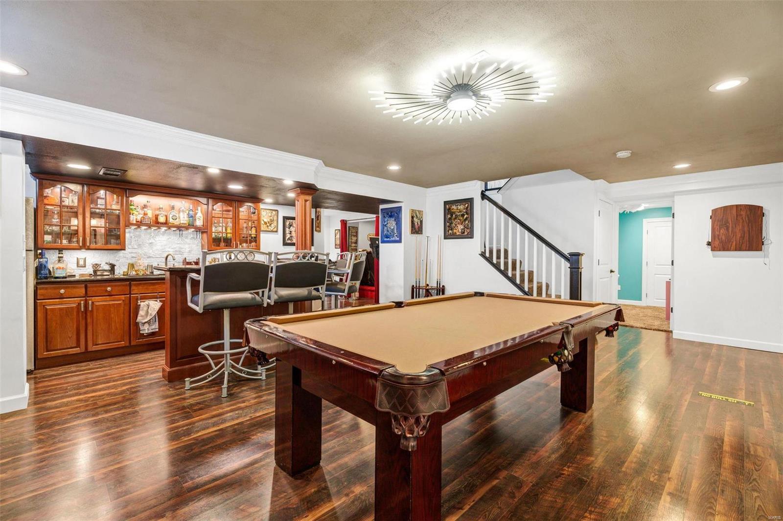 220 Hartford Glen Court