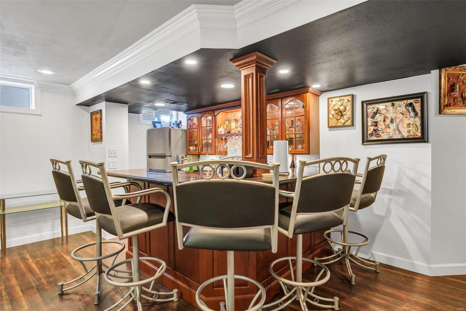 220 Hartford Glen Court