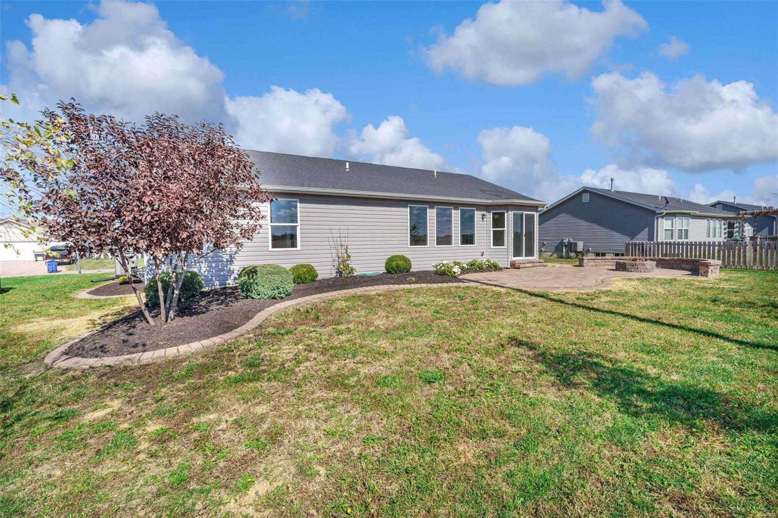 208 Peregrine Dr