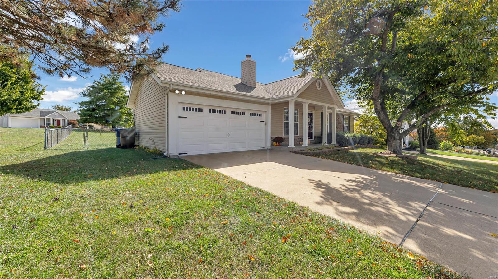 235 Briar Valley Court S