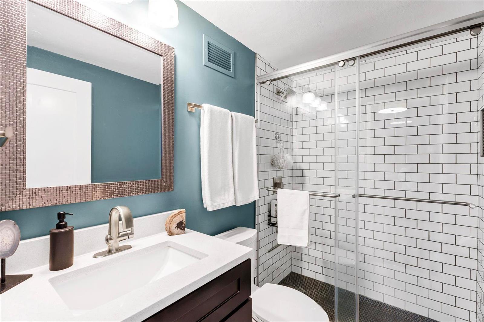 4501 Lindell Boulevard Unit: 12D