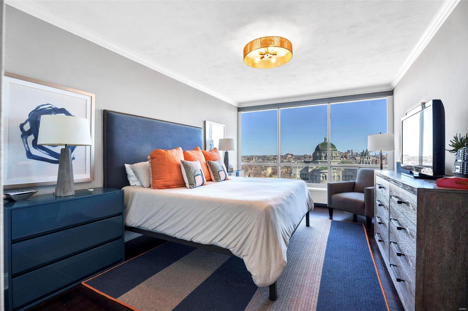 4501 Lindell Boulevard Unit: 12D