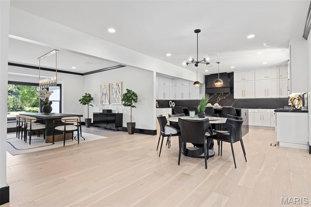 13516 Weston Park Drive