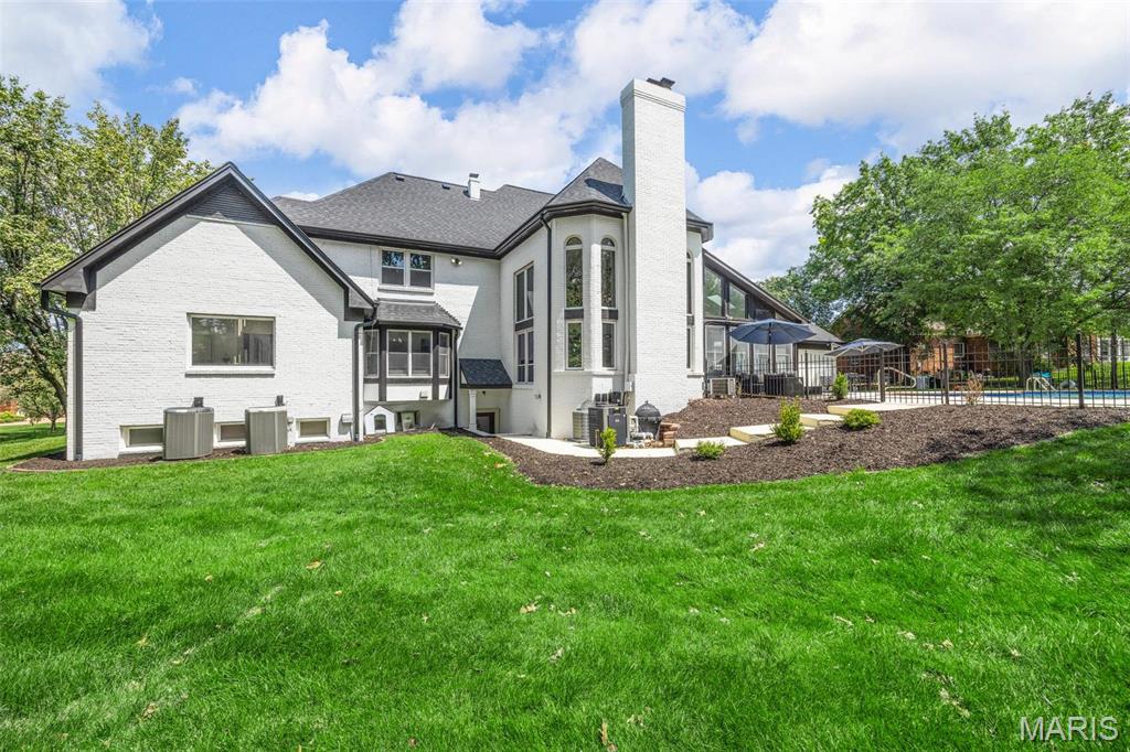 13516 Weston Park Drive