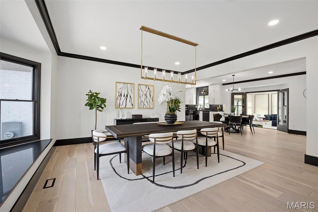 13516 Weston Park Drive