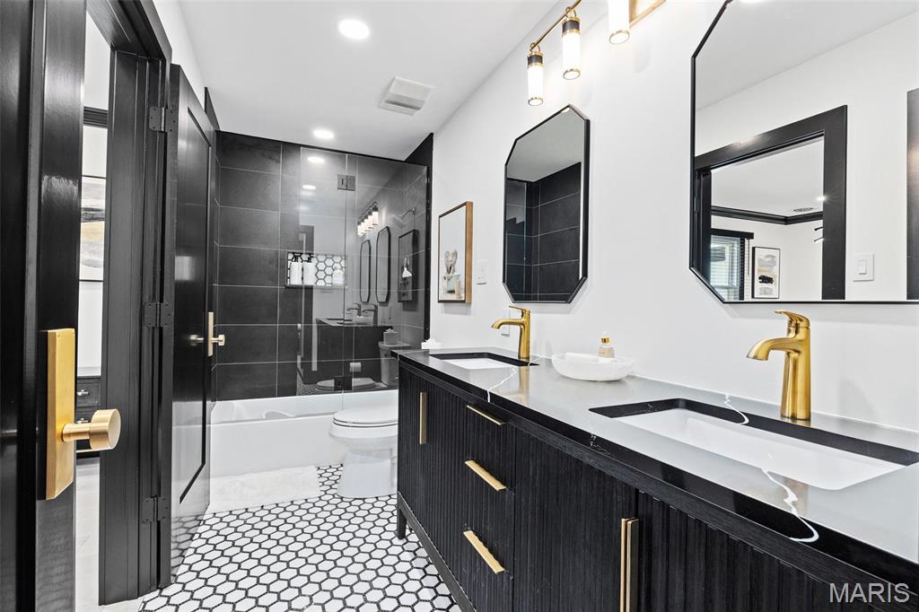 13516 Weston Park Drive