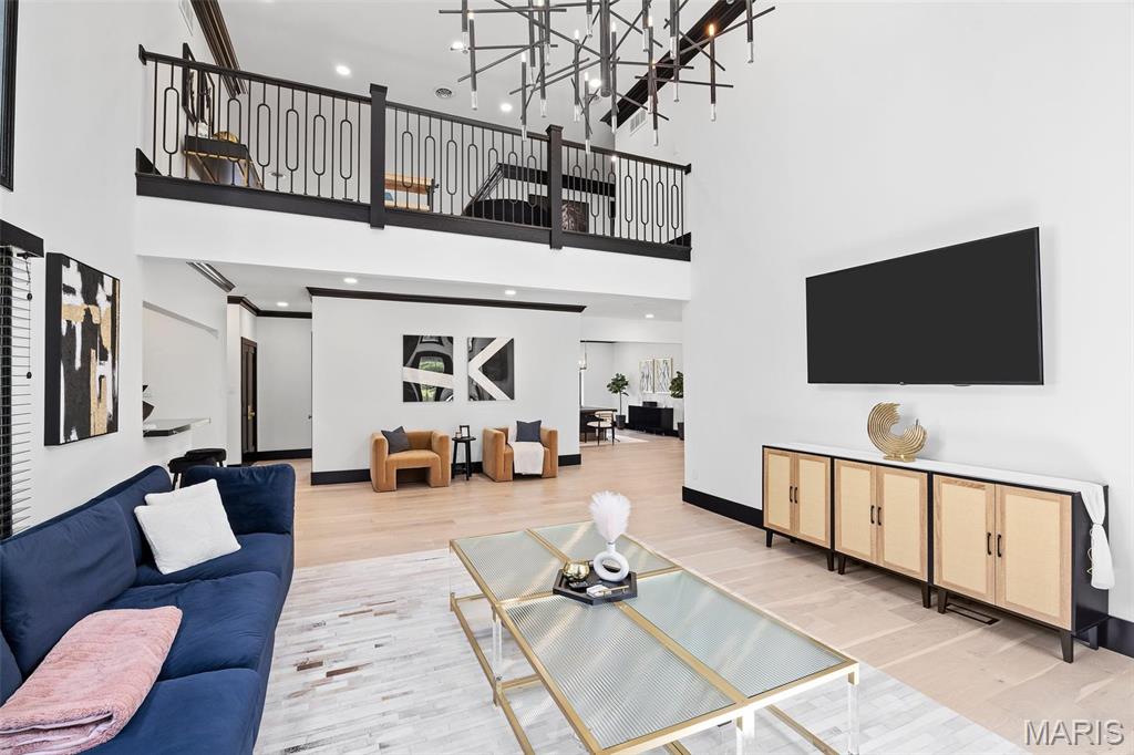 13516 Weston Park Drive