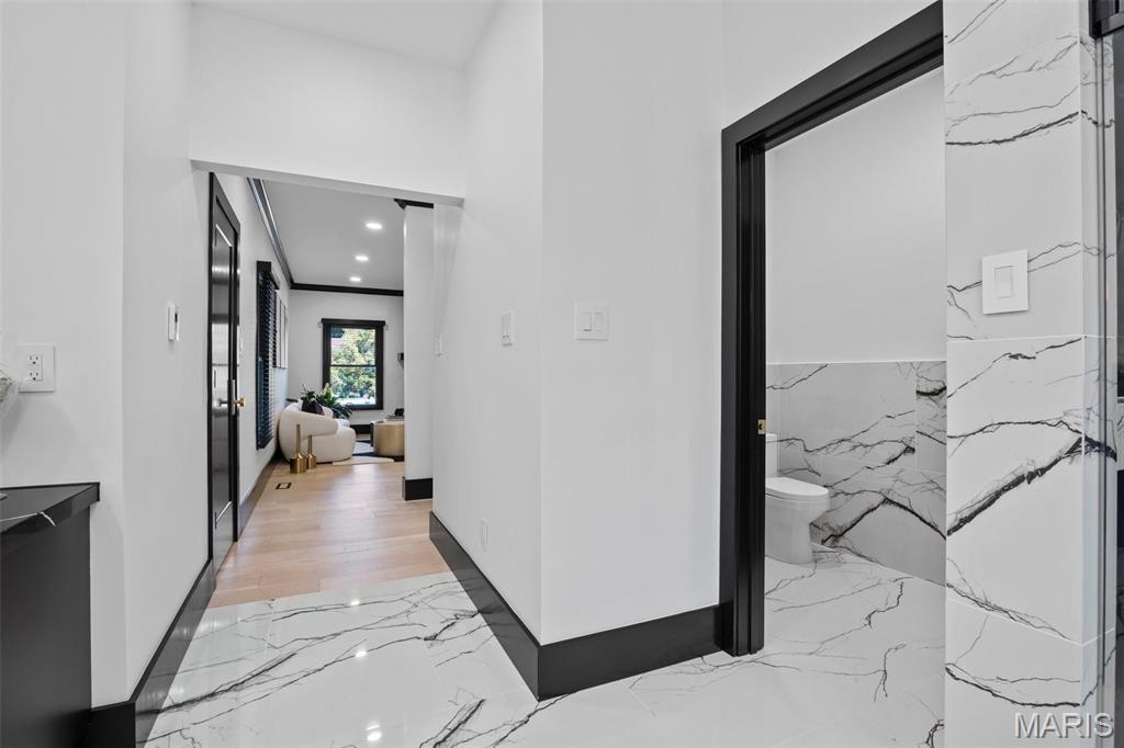 13516 Weston Park Drive