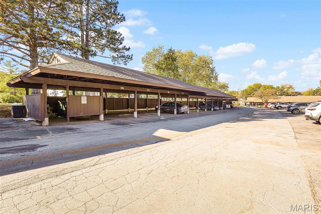 1420 Heritage Landing Unit: 102