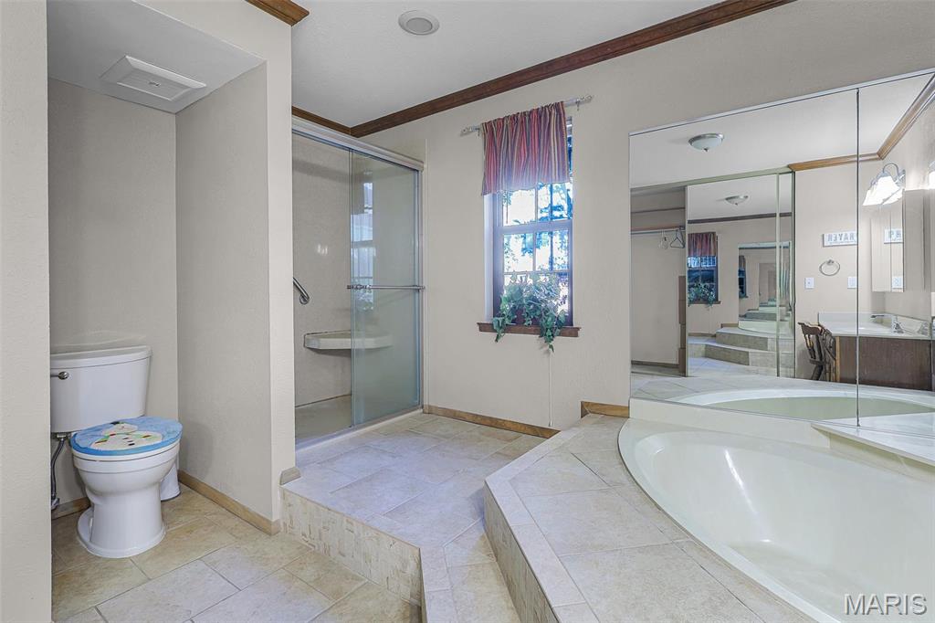 1420 Heritage Landing Unit: 102