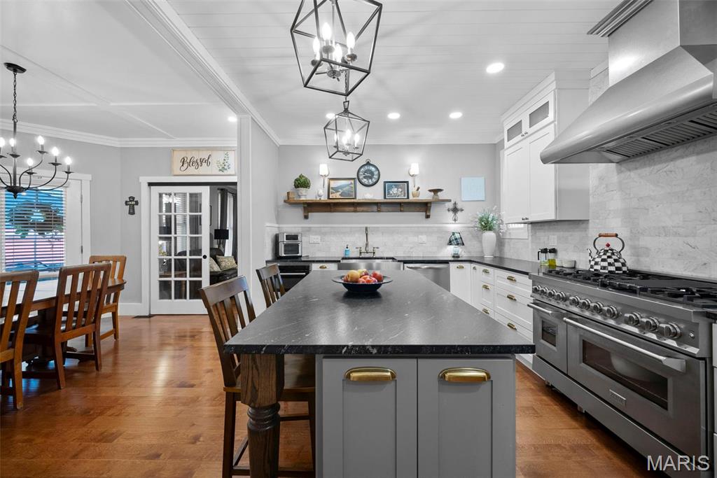 3313 Galt House Drive