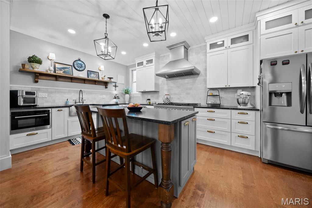 3313 Galt House Drive