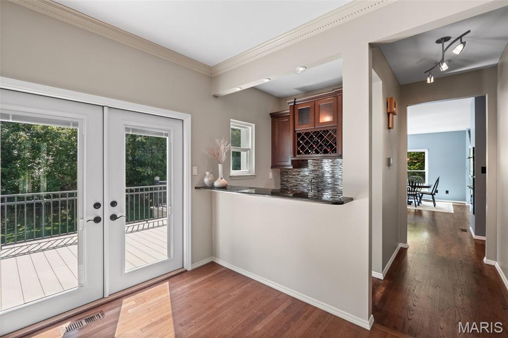 704 Summer Oak Drive