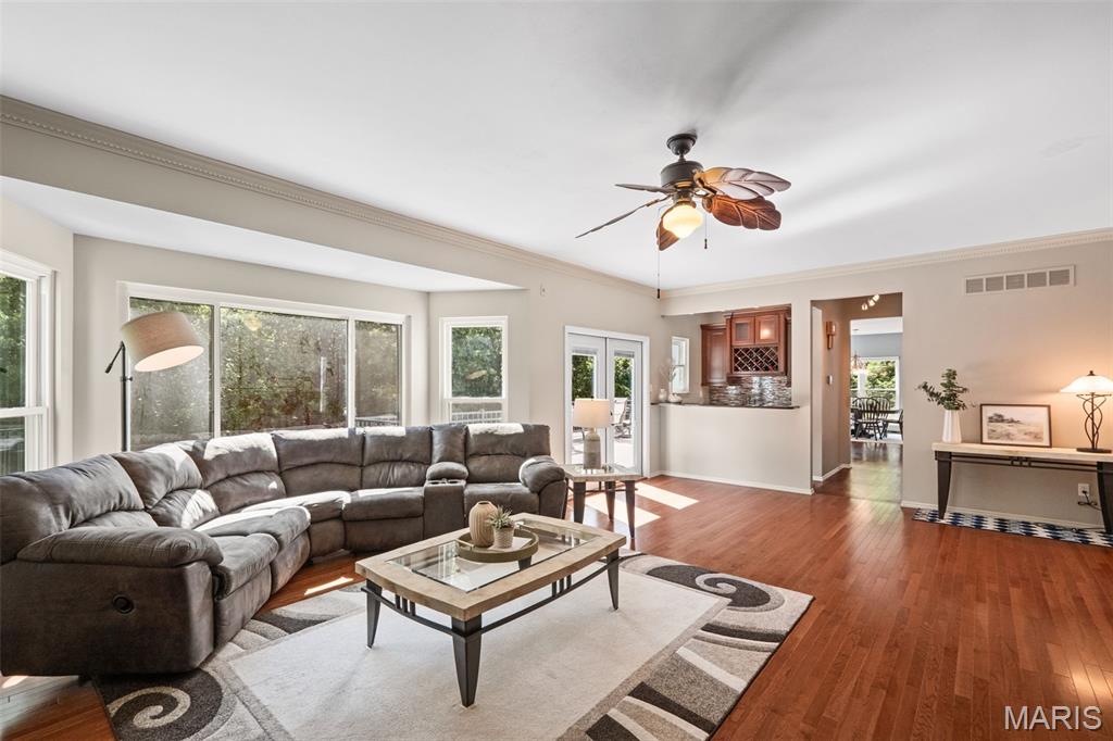 704 Summer Oak Drive
