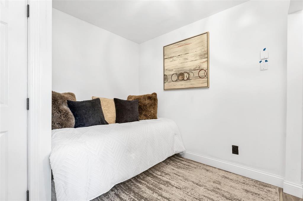 13301 Woodlake Village Court