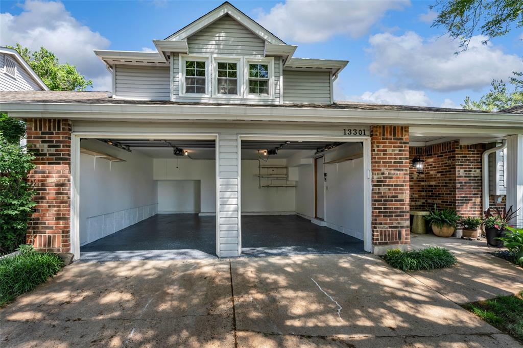 13301 Woodlake Village Court