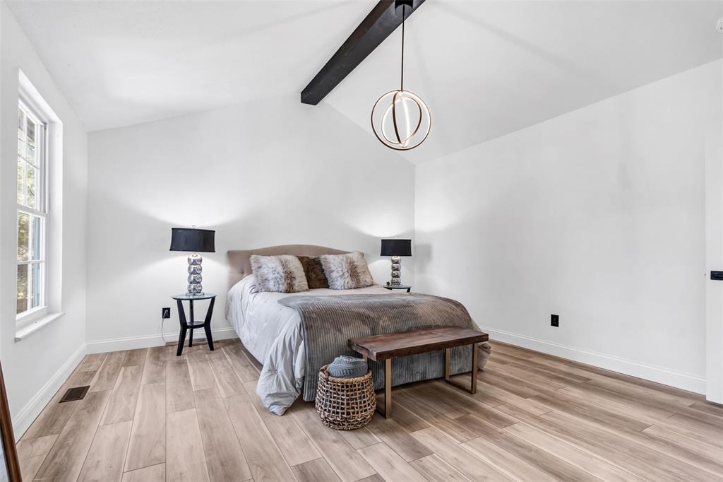 13301 Woodlake Village Court